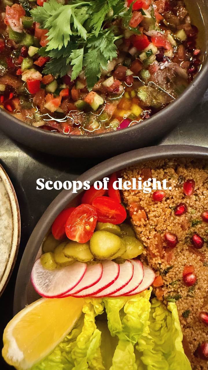 Pera Instagram Story showing Turkish salads and dips with the text Scoops of delight