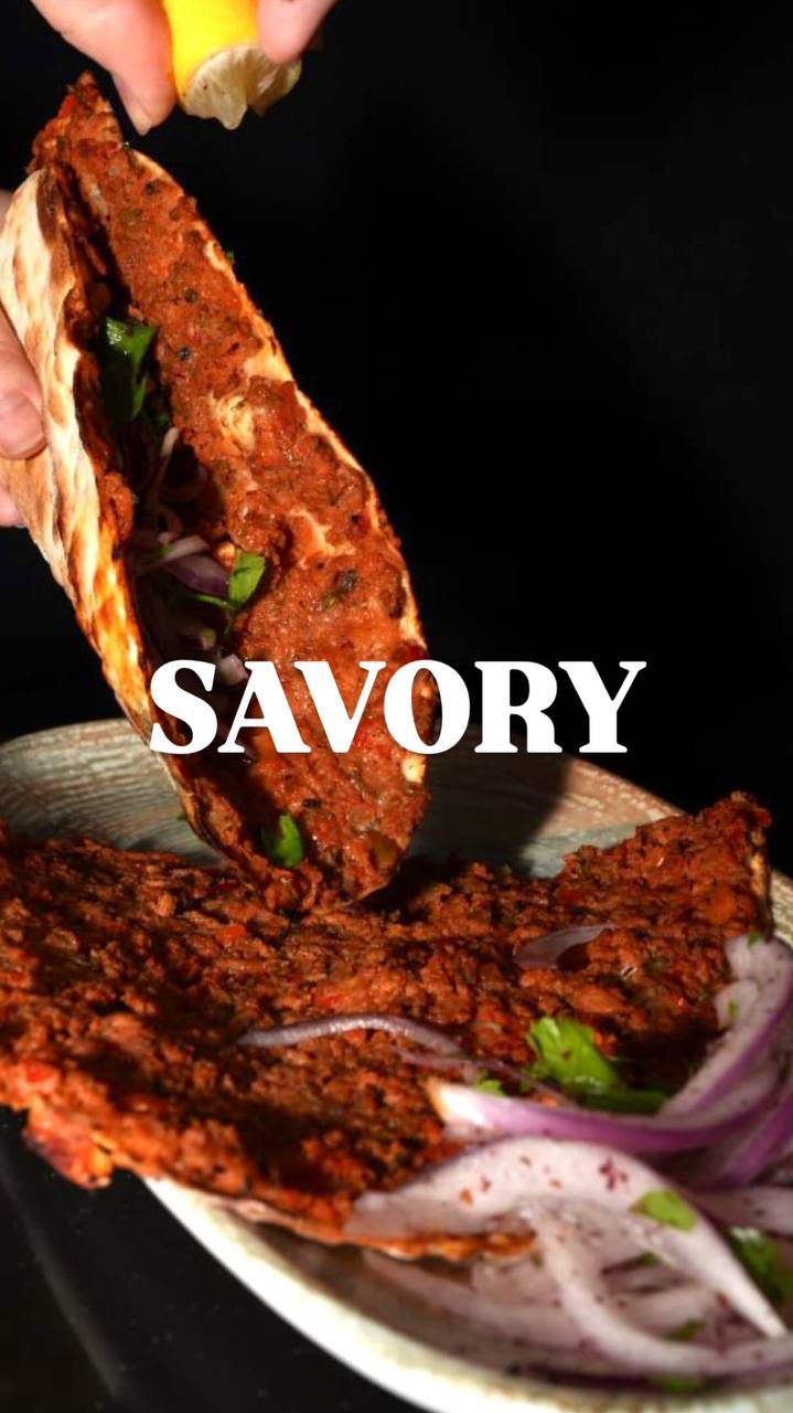 Pera Instagram Story showing lahmacun with the text Savory