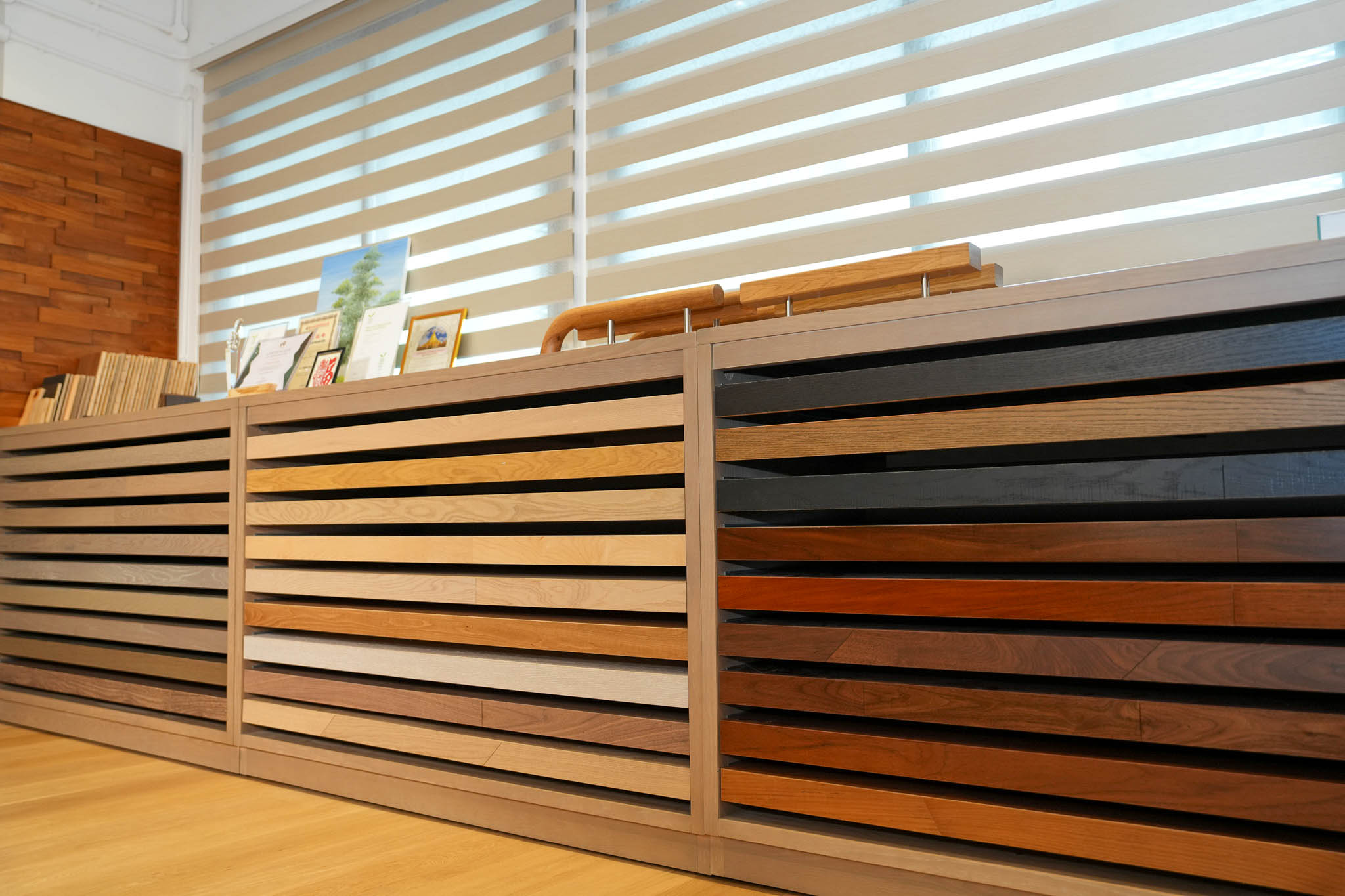 Timber slatwall display with light and dark finishes